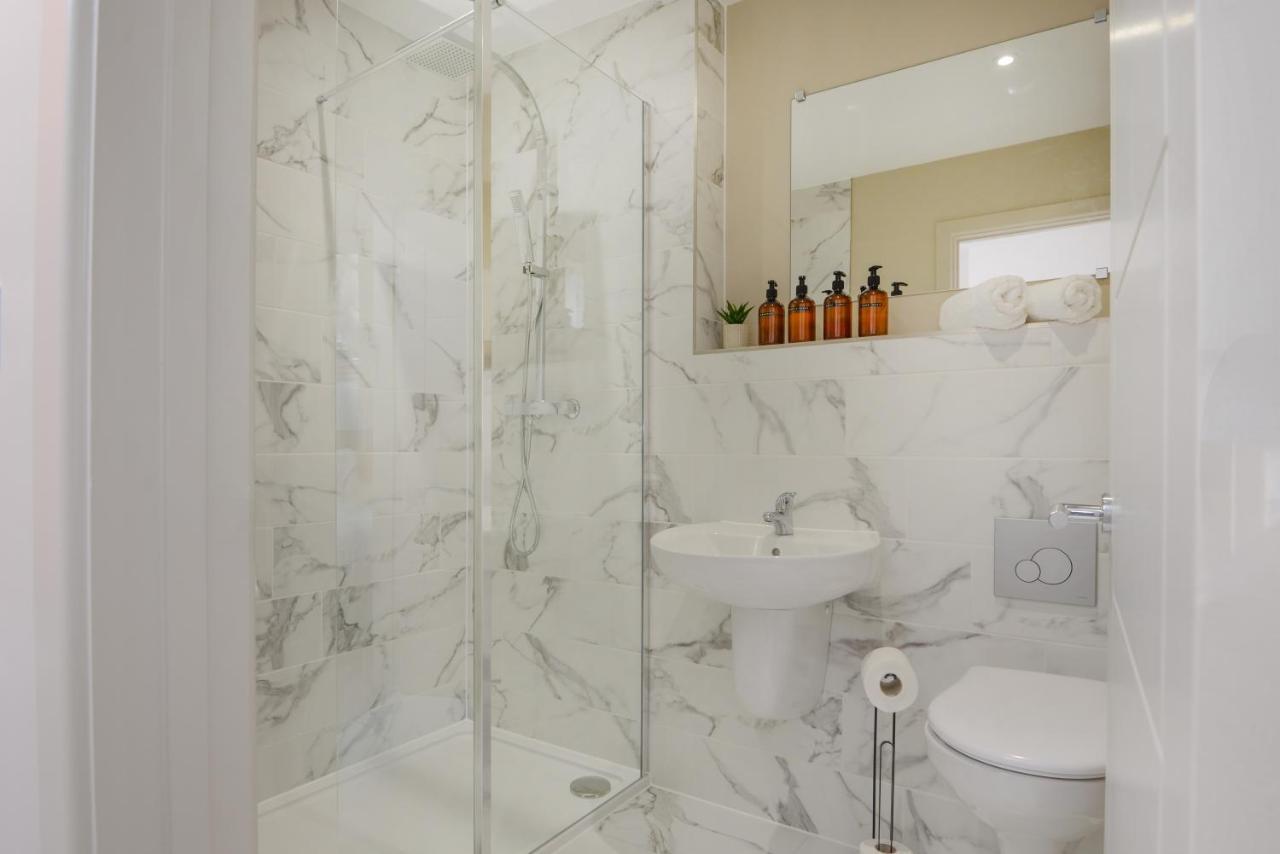 Apartment Three - Free Private Car Park - Sleeps 6 - 3 Shower Rooms - By Ocean City Retreats Plymouth Luaran gambar