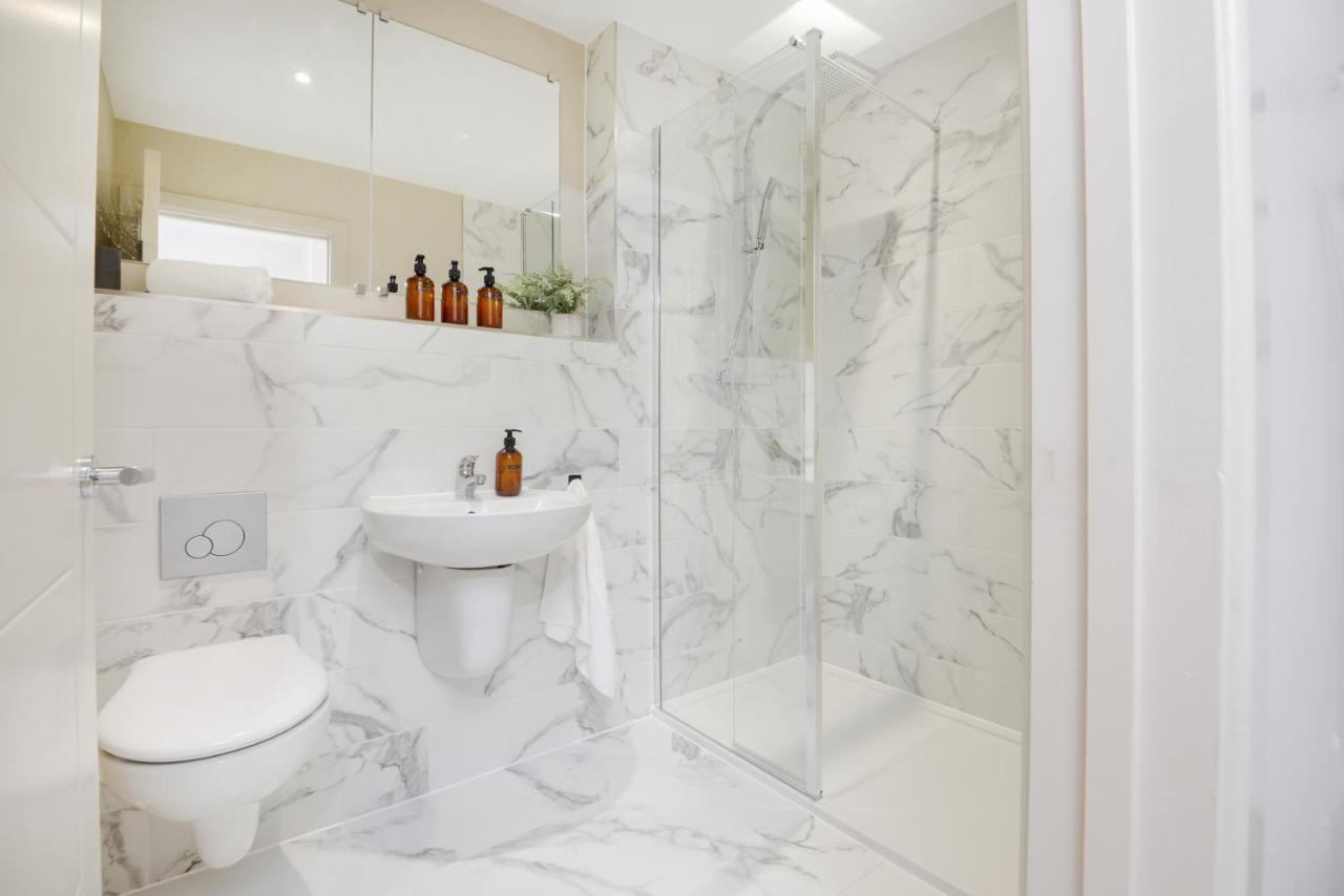 Apartment Three - Free Private Car Park - Sleeps 6 - 3 Shower Rooms - By Ocean City Retreats Plymouth Luaran gambar