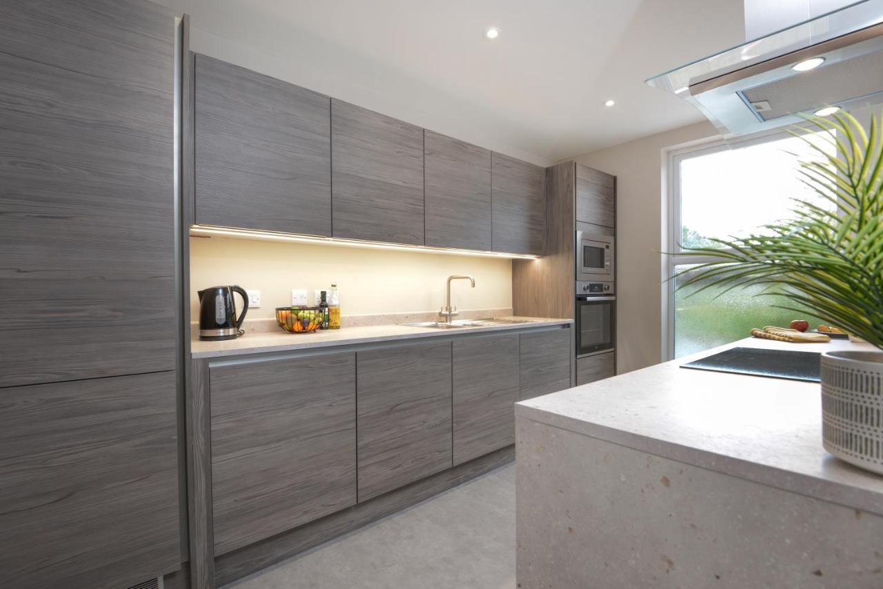Apartment Three - Free Private Car Park - Sleeps 6 - 3 Shower Rooms - By Ocean City Retreats Plymouth Luaran gambar