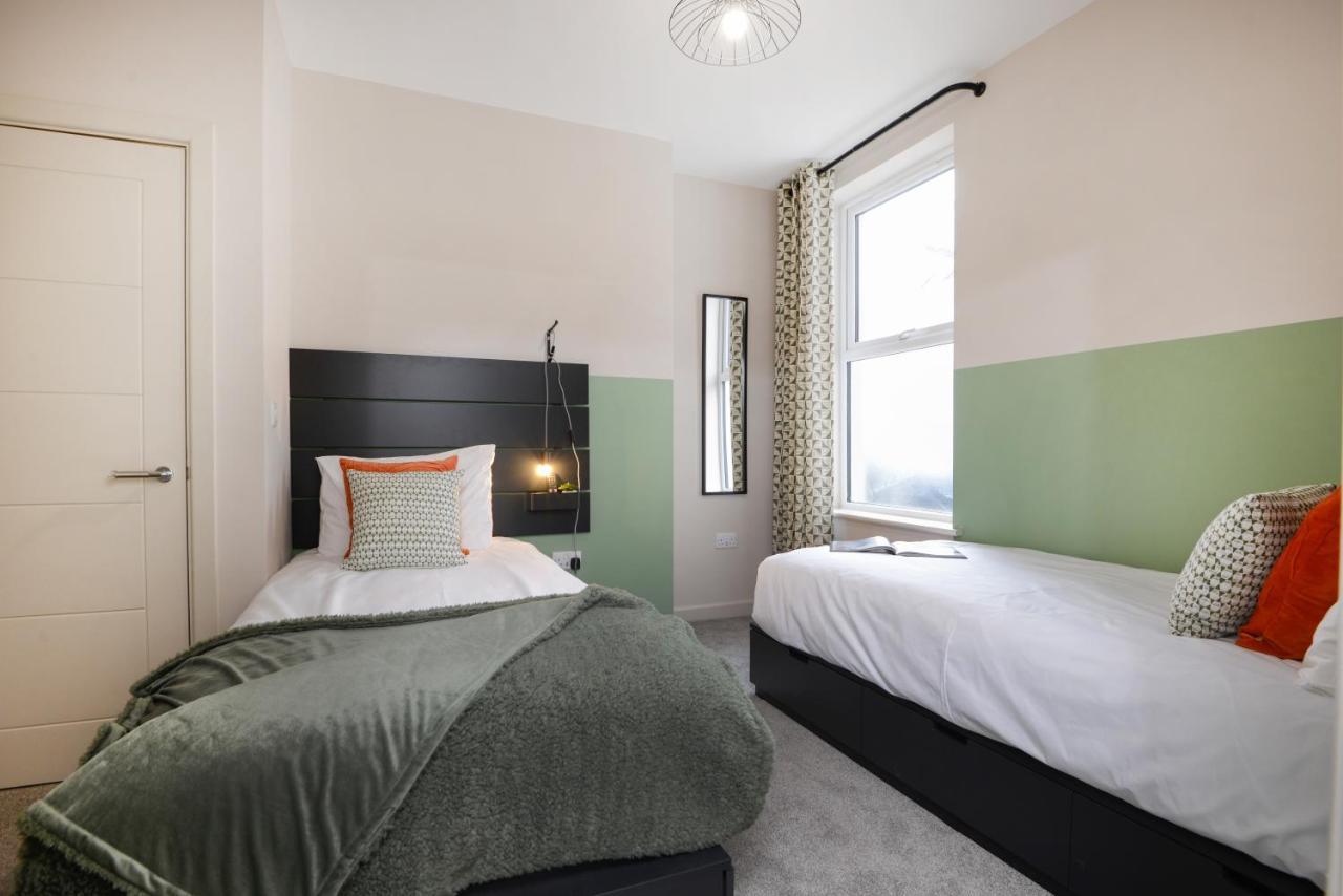 Apartment Three - Free Private Car Park - Sleeps 6 - 3 Shower Rooms - By Ocean City Retreats Plymouth Luaran gambar