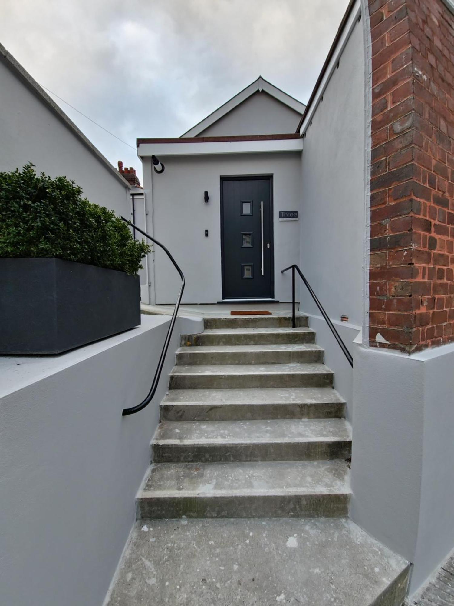 Apartment Three - Free Private Car Park - Sleeps 6 - 3 Shower Rooms - By Ocean City Retreats Plymouth Bilik gambar